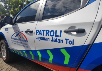 Creative Sticker Design Operational Car