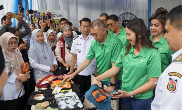 Nusantara Infrastructure Group Empowers Communities to Transform Plastic Waste into Value-Added Products